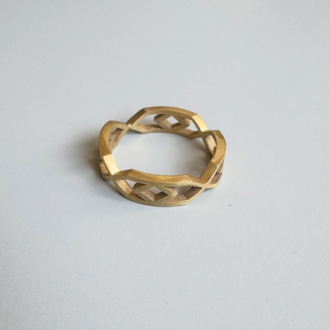 טבעת עין גיאומטרית